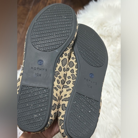 ROTHYS round toe washable cheetah flats - Picture 7 of 7